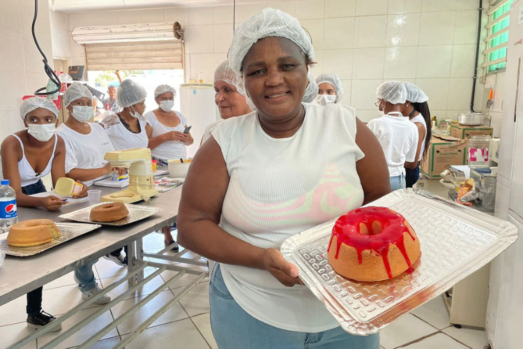 Inscrições abertas para curso de confecção de bolos e salgados até sexta