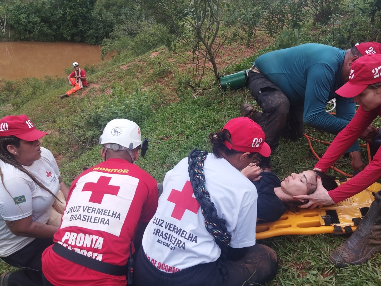 Curso de Resgate em Ambiente Hostil é oferecido em parceria com a Cruz Vermelha