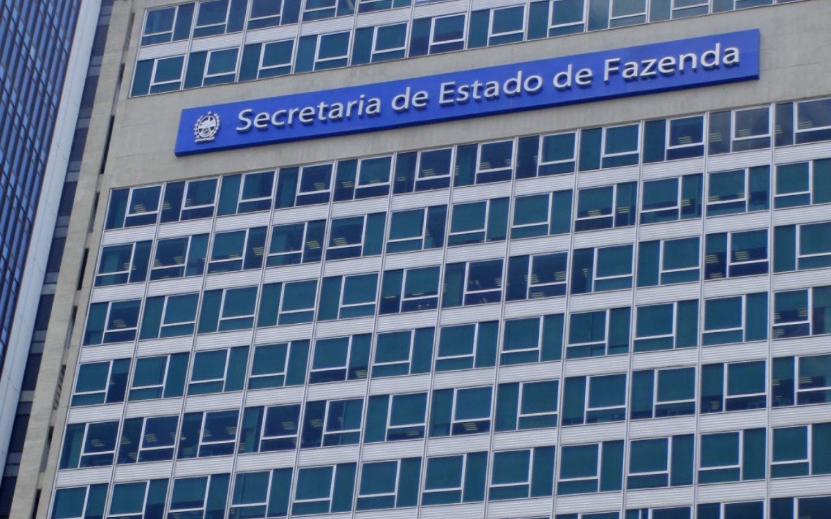 Rio anuncia concurso público para auditor fiscal e analista com 195 vagas