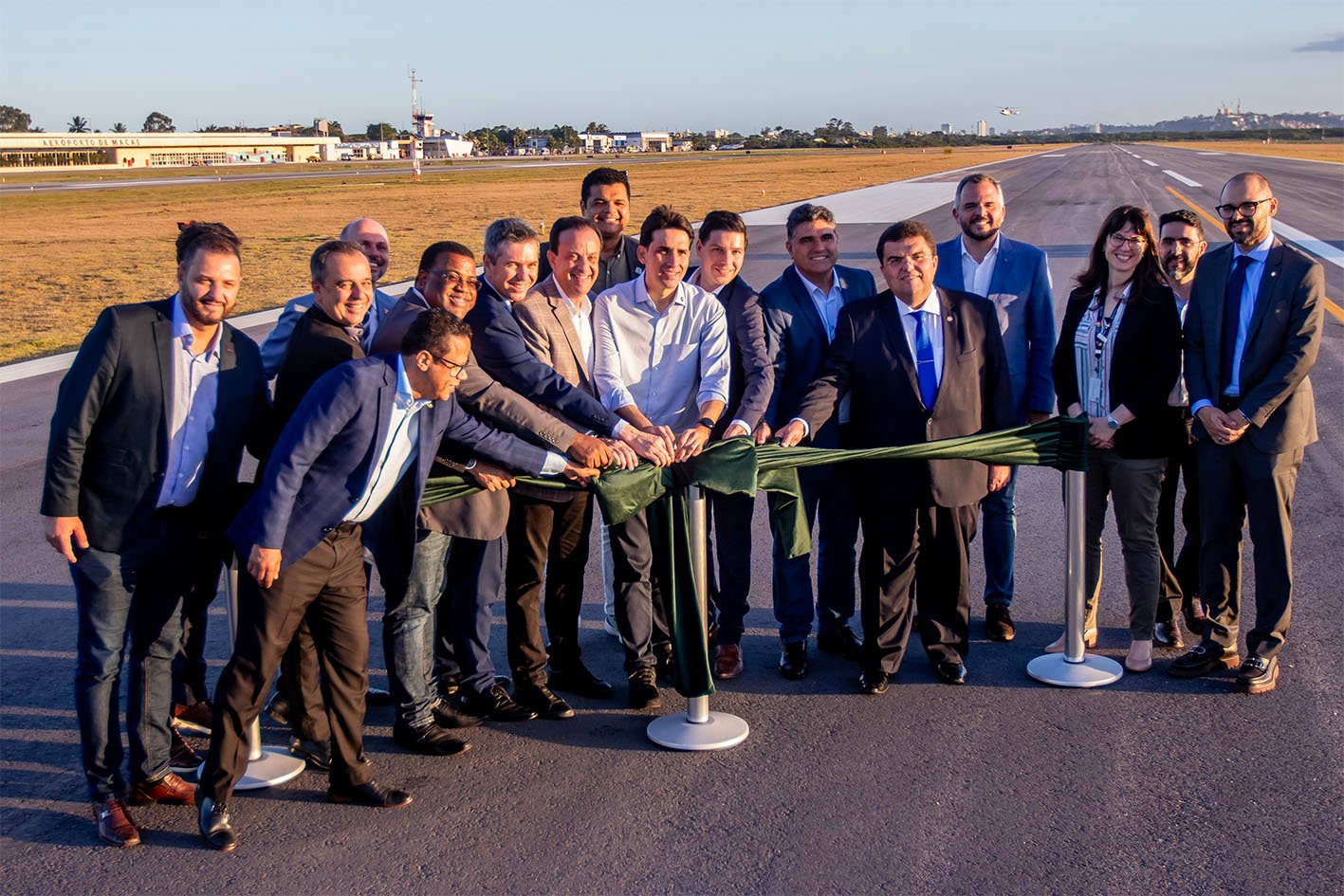 Inauguração da nova pista de pousos e decolagens do aeroporto de Macaé, Zurich Airport. O evento contou com a presença de autoridades municipais, estaduais e do Ministro de Portos e Aeroportos Silvio Costa Filho. Macaé/RJ.