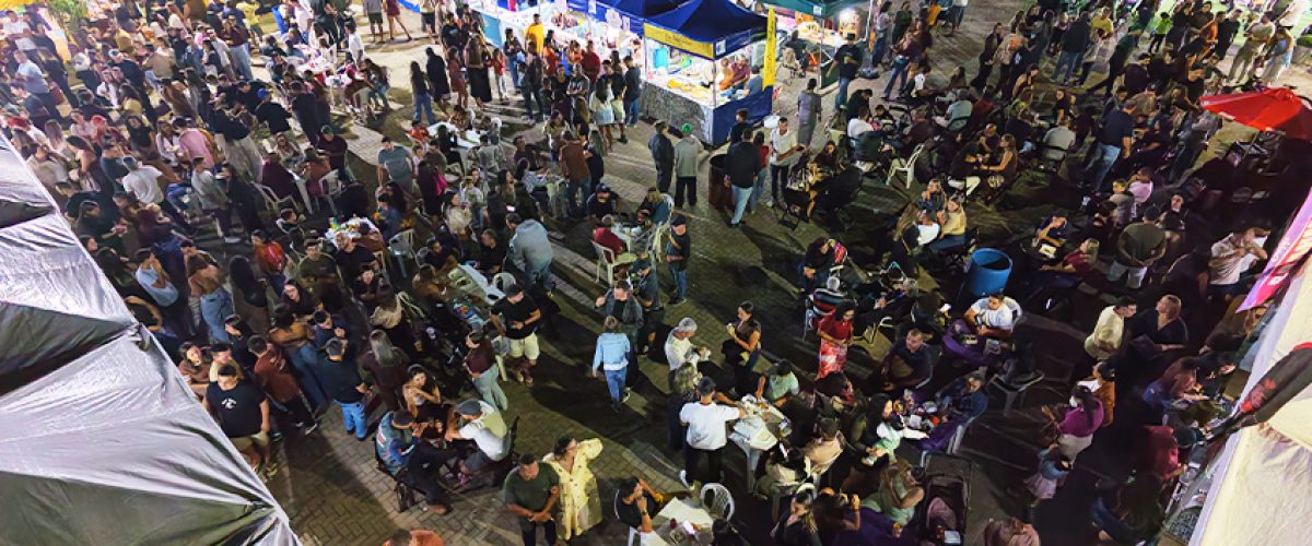 Segundo dia da Fecomércio movimenta São Francisco com ofertas, negócios e muita música